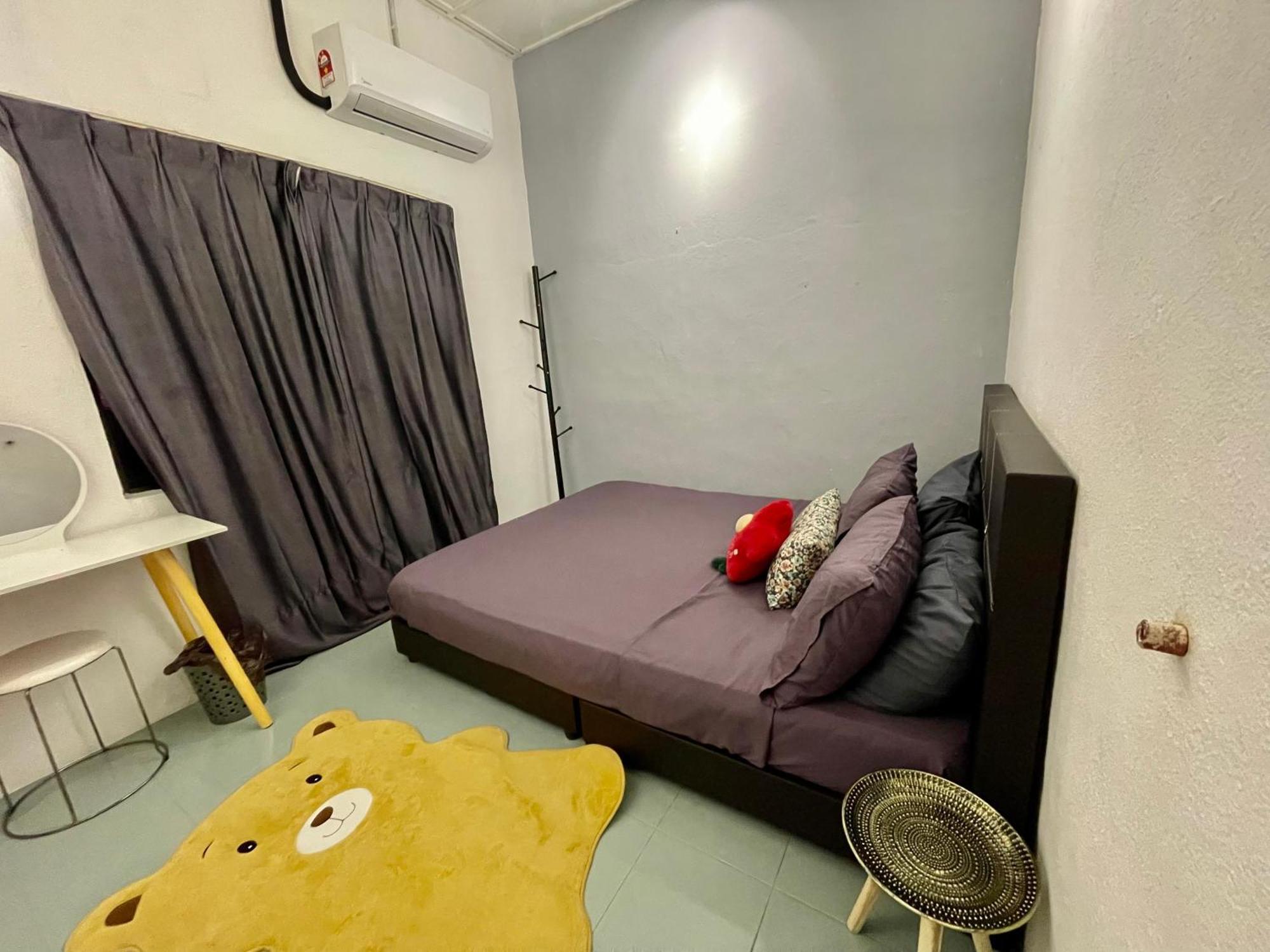 Heritage Cozy Entire 3 Bedroom House At Kijang Alma 메르타잠 외부 사진