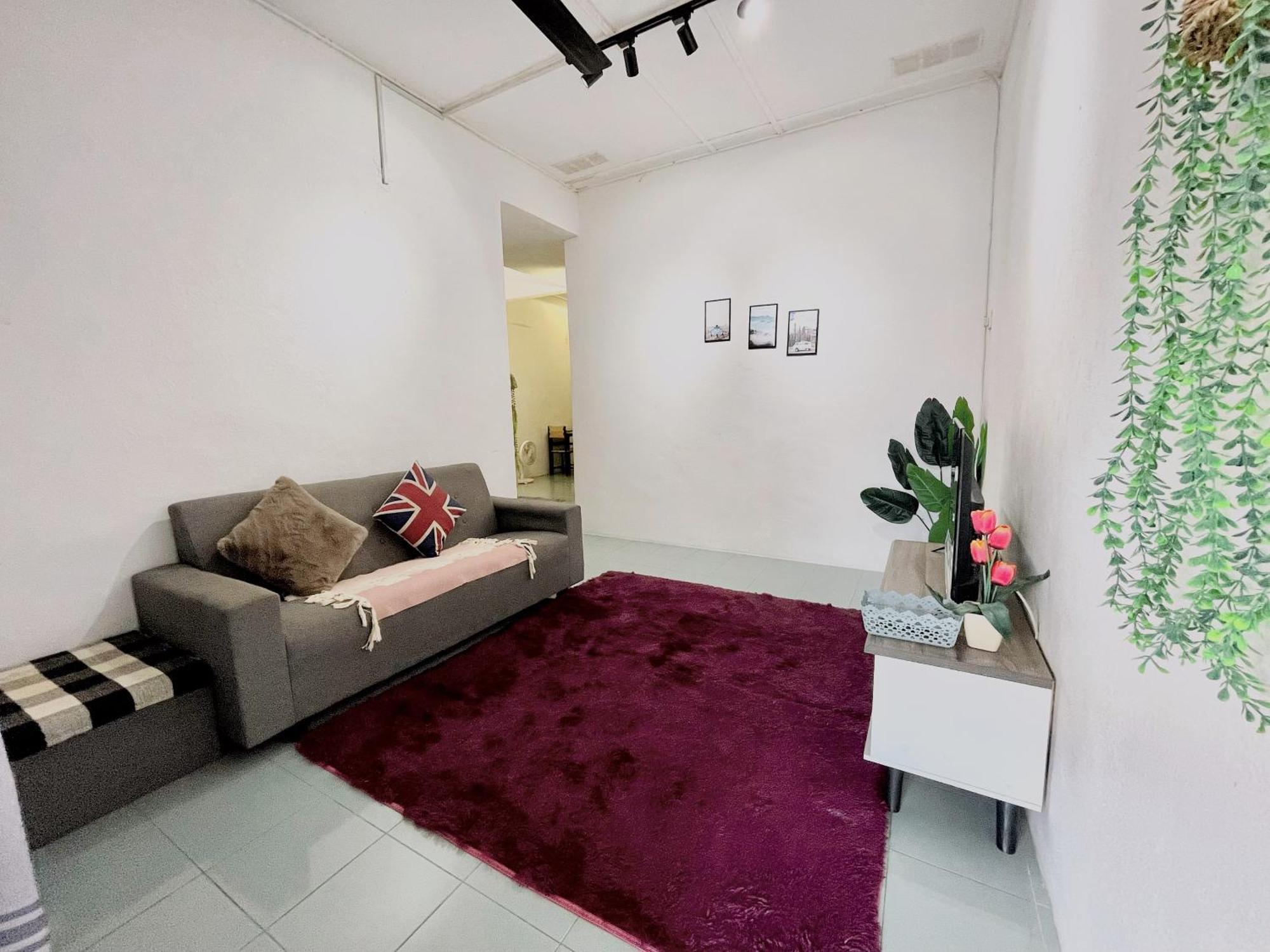 Heritage Cozy Entire 3 Bedroom House At Kijang Alma 메르타잠 외부 사진